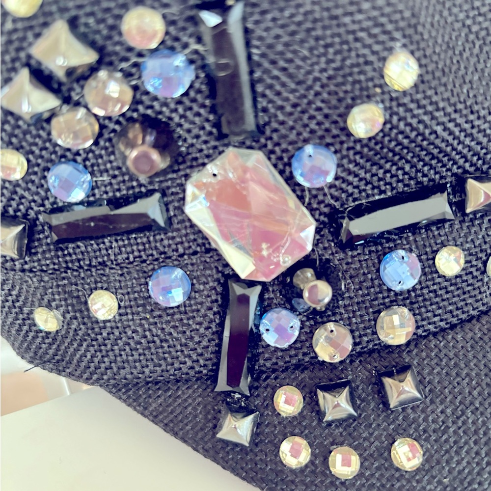 Black Embellished Linen Newsboy Cap